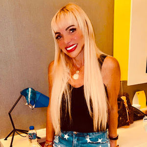 Meet your Posher, Perla